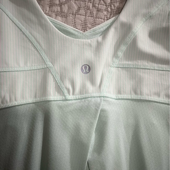 Lululemon Run Me Tame Tank - Picture 11 of 14